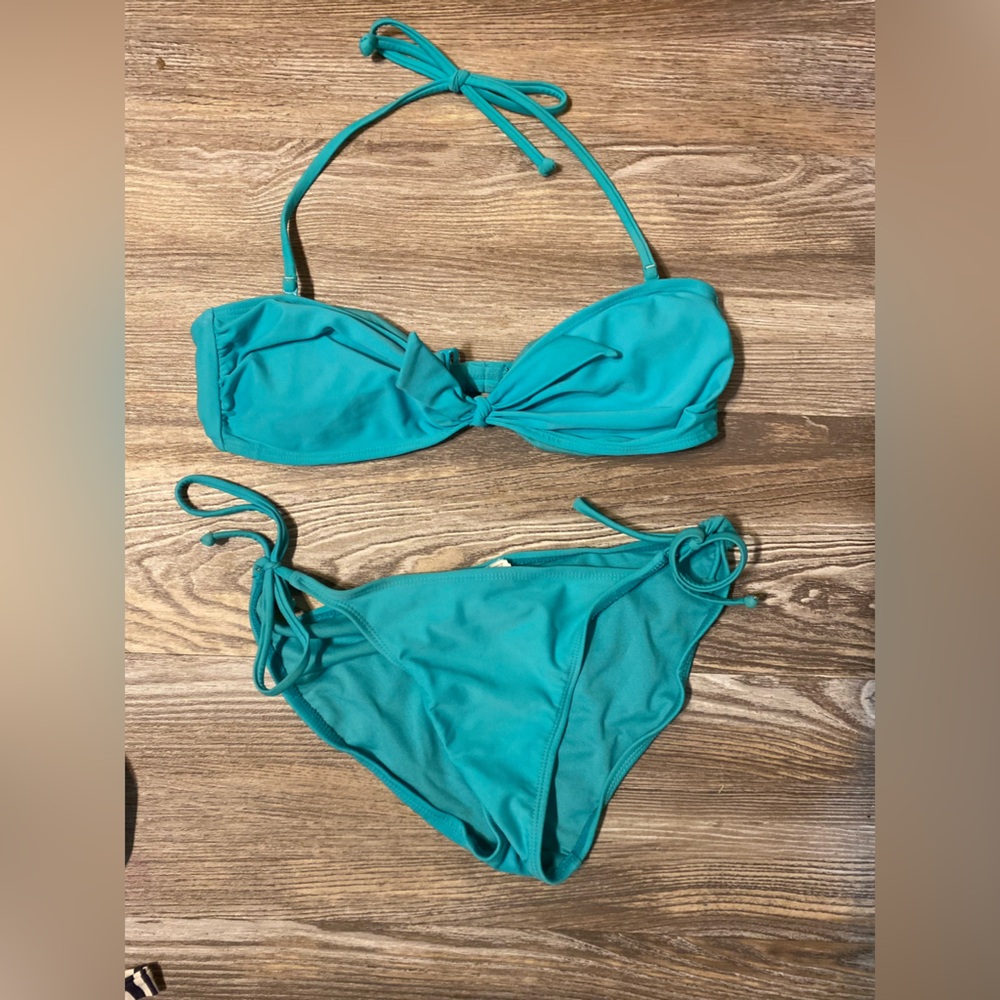 Blue bikini!!